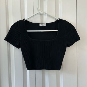 Black Aritzia top